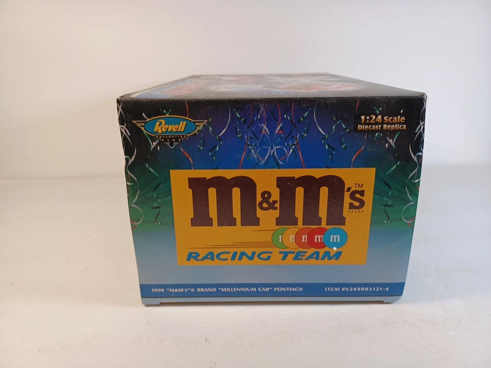 1999 Revell 1/24 ERNIE IRVAN #36 M&M'S SPECIAL MILLENIUM PAINT SCHEME 1 of 2004 - Image 3 of 4