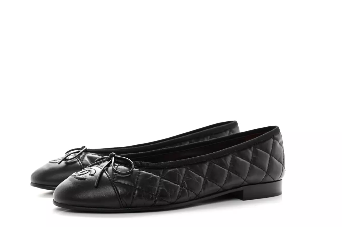 size 39EU NIB CHANEL Black Aged Calfskin Cap Toe Ballerina Flats