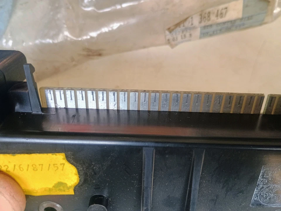 НОВАЯ ОРИГИНАЛЬНАЯ ПАНЕЛЬ УПРАВЛЕНИЯ ТЕМПЕРАТУРОЙ И ВЕНТИЛЯТОРОМ BMW 64111368467 E23 733i 735i 745i новые из старых запасов - Изображение 4 из 4