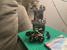 LEGO Kingdoms Outpost Attack (7948) 99% Complete w/Manual NO MINIFIGS