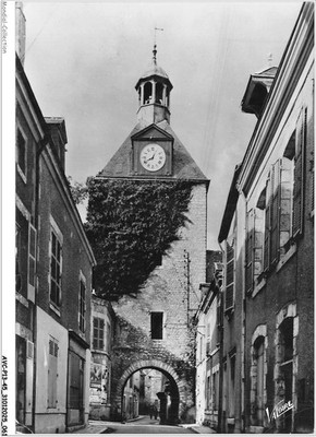 AVCP13-1102-45 - Beaugency - Die Erveilles Du Val Loire - La Turm L' Uhr