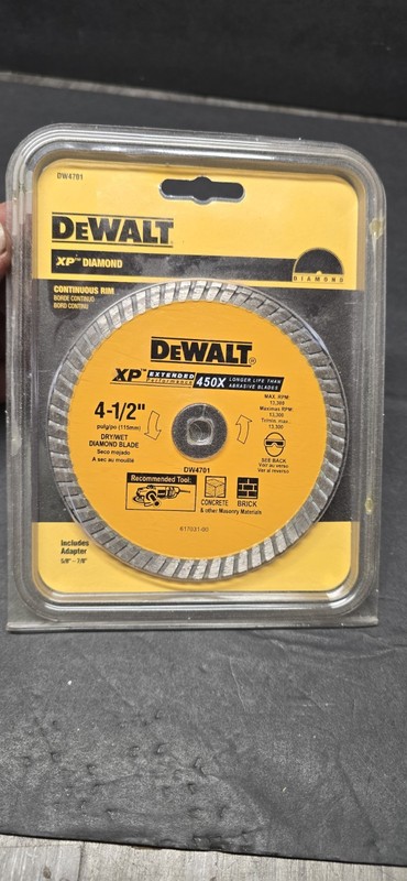 DeWalt 4-1/2" Dry/Wet Cutting Turbo Rim Diamond Blade  DW4701 Brick Concrete 
