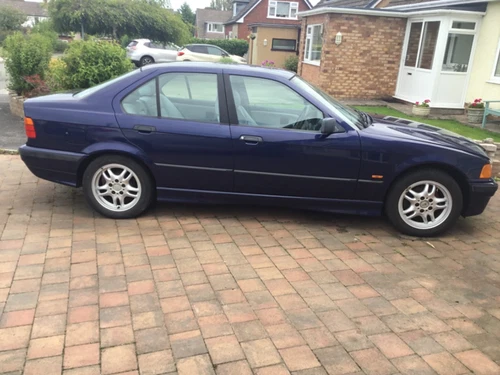 BMW 3 series - Picture 3 of 10