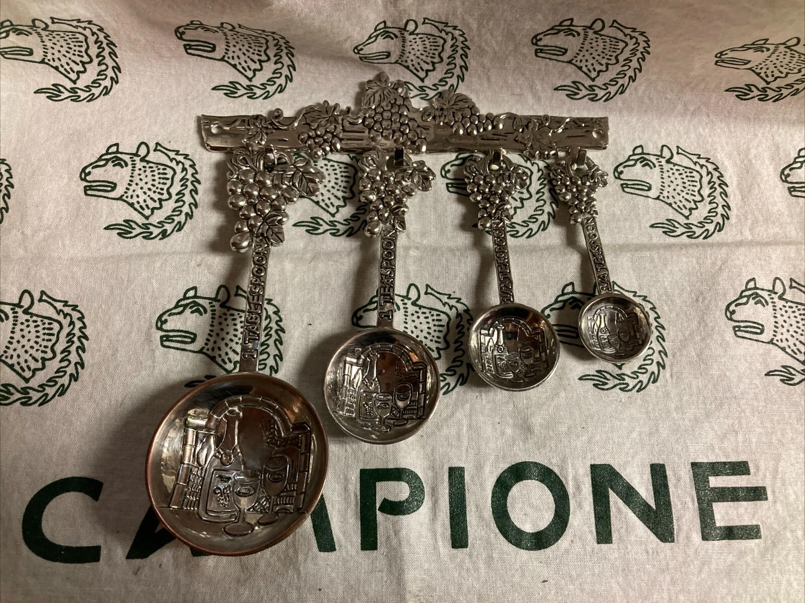 Ganz 5 Pc. Stainless Steel Measuring Spoons Grapes Wine Bottles w/ Hanger