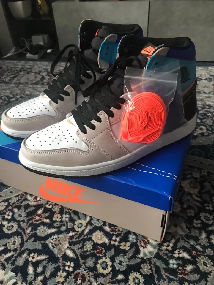 Nike Air Jordan 1 HIGH RETRO OG Prototype Size 10 UK, US 11, EU 45 - Image 2 of 4