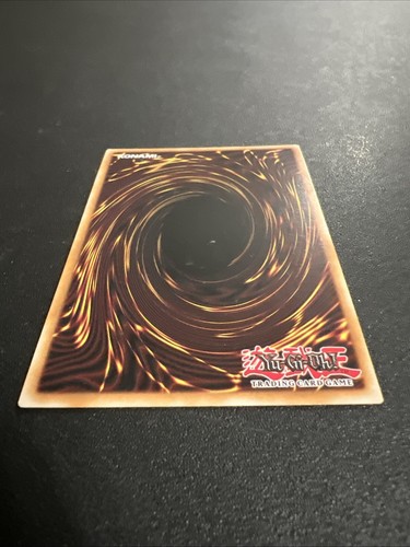 Yugioh Aqua Madoor LCYW-EN221 Holo Card 1996 - Picture 22 of 24