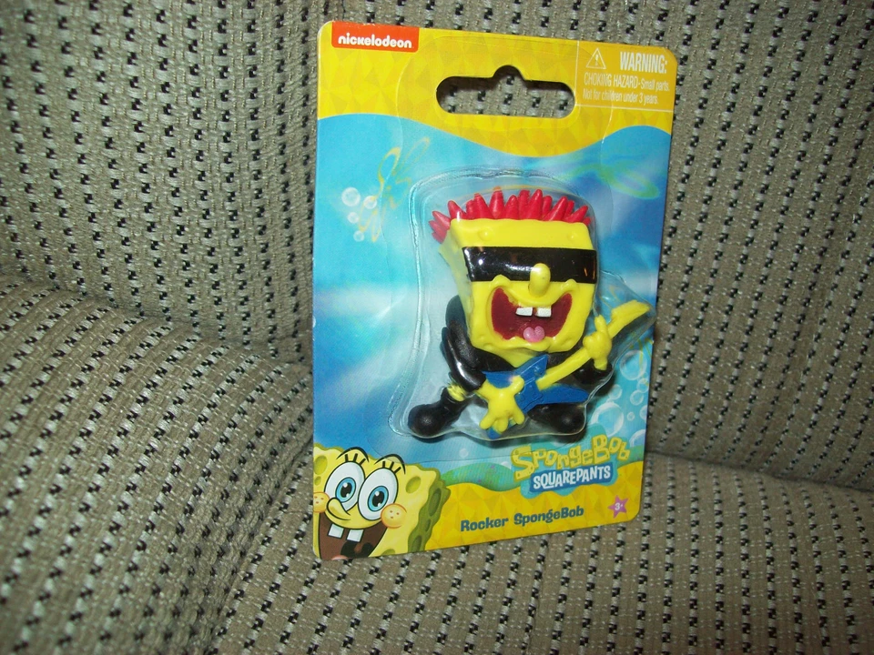 Фигурка Rocker SpongeBob, 2 дюйма Mini SpongeBob SquarePants - Изображение 2 из 4