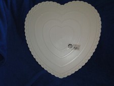 New Wilton Decorator Preferred Heart Scalloped Separator 18" Plate 302-65