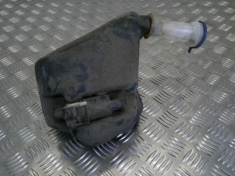 PEUGEOT 106 WASHER BOTTLE AND PUMP 9637217080 1996-2004 - Image 3 of 4