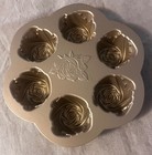 Nordic Ware Rosebud Cakelet Baking Pan Model 85148 — photo 4