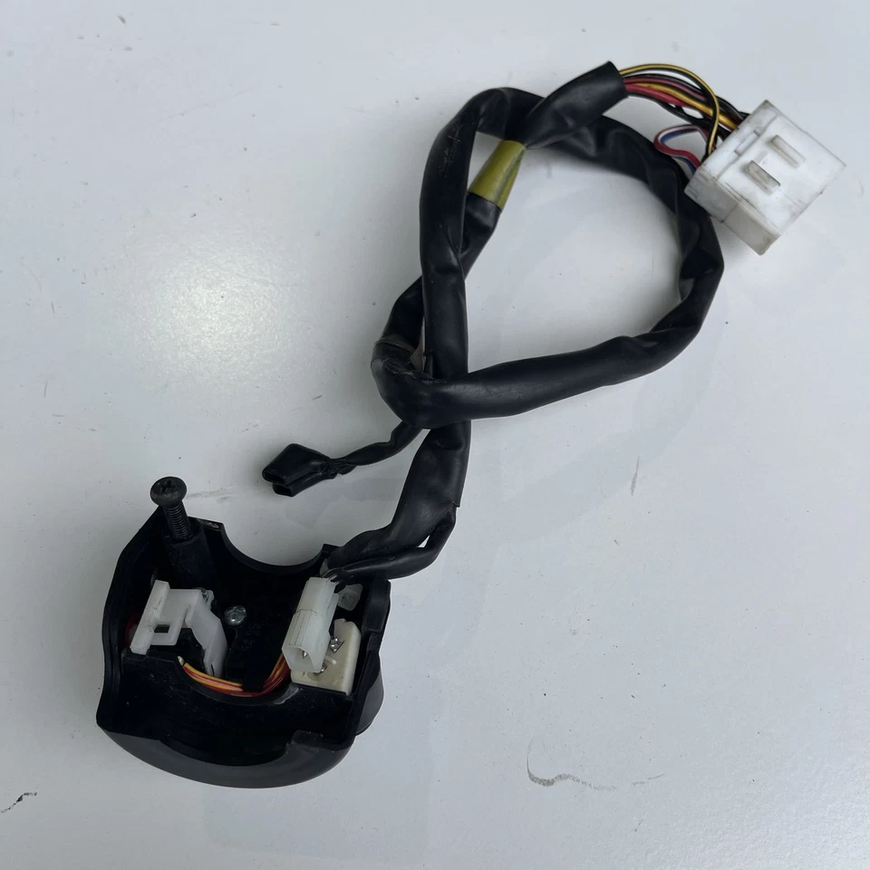 Triumph thruxton 900 2015 interruptor mano derecha bloque controles matar Foto 4 de 4