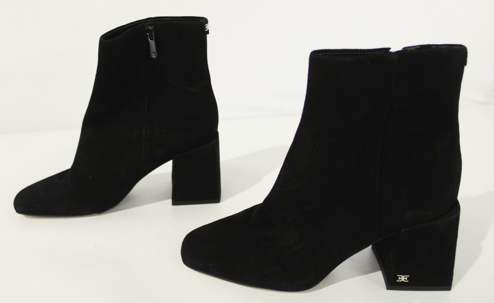 Daruby Suede Zip Block Heel Bootie JQ2 