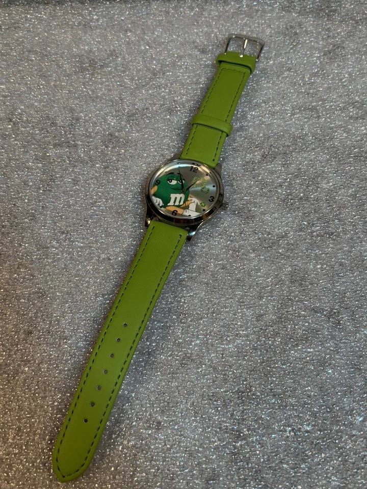 Reloj Mars M&M 2008 verde batería y correa nueva FSC#3262131 ¡Listo para usar! Foto 3 de 4