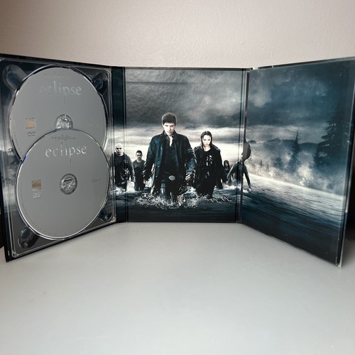 The Twilight Saga: Eclipse 2 Disc DVD Collectors Edition 6 Card Gift Set - Picture 5 of 11