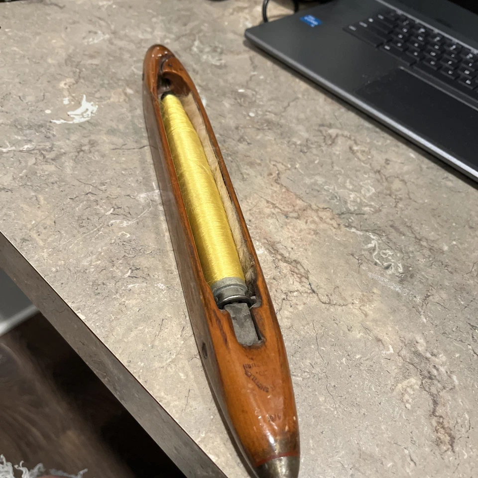 Antique - RARE - Wooden Boat Shuttle Loom Weaving Tool - Image 4 of 4