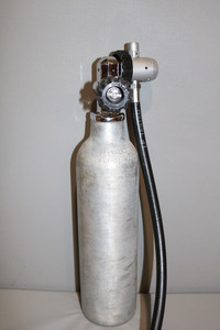 Luxfer 3AL3000 Aluminum Pony SCUBA Tank with Regulator