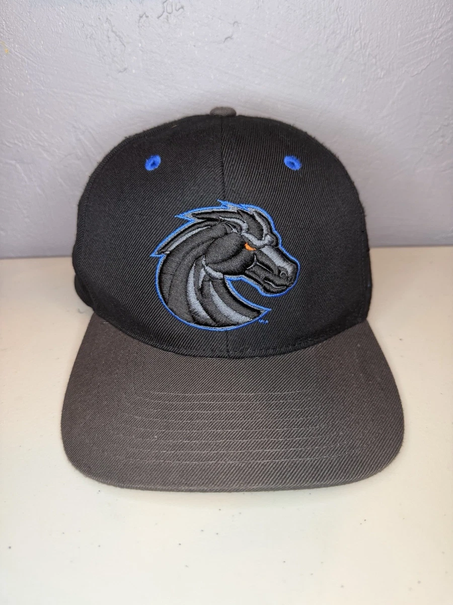 Casquette Zephyr Boise State Broncos Avec Pompon – Football Universitaire – Neuf Avec étiquette