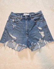 Abercrombie Fitch The Mom Short High Rise Distressed Light Wash Denim 25 0