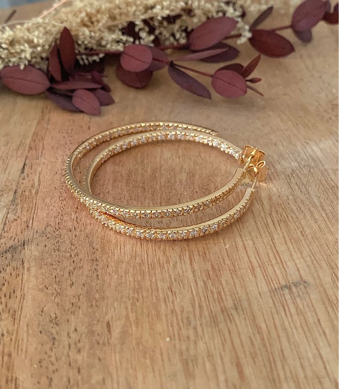 Créoles ouvertes cristaux plaqué or 18 carats pour un look chic au quotidien