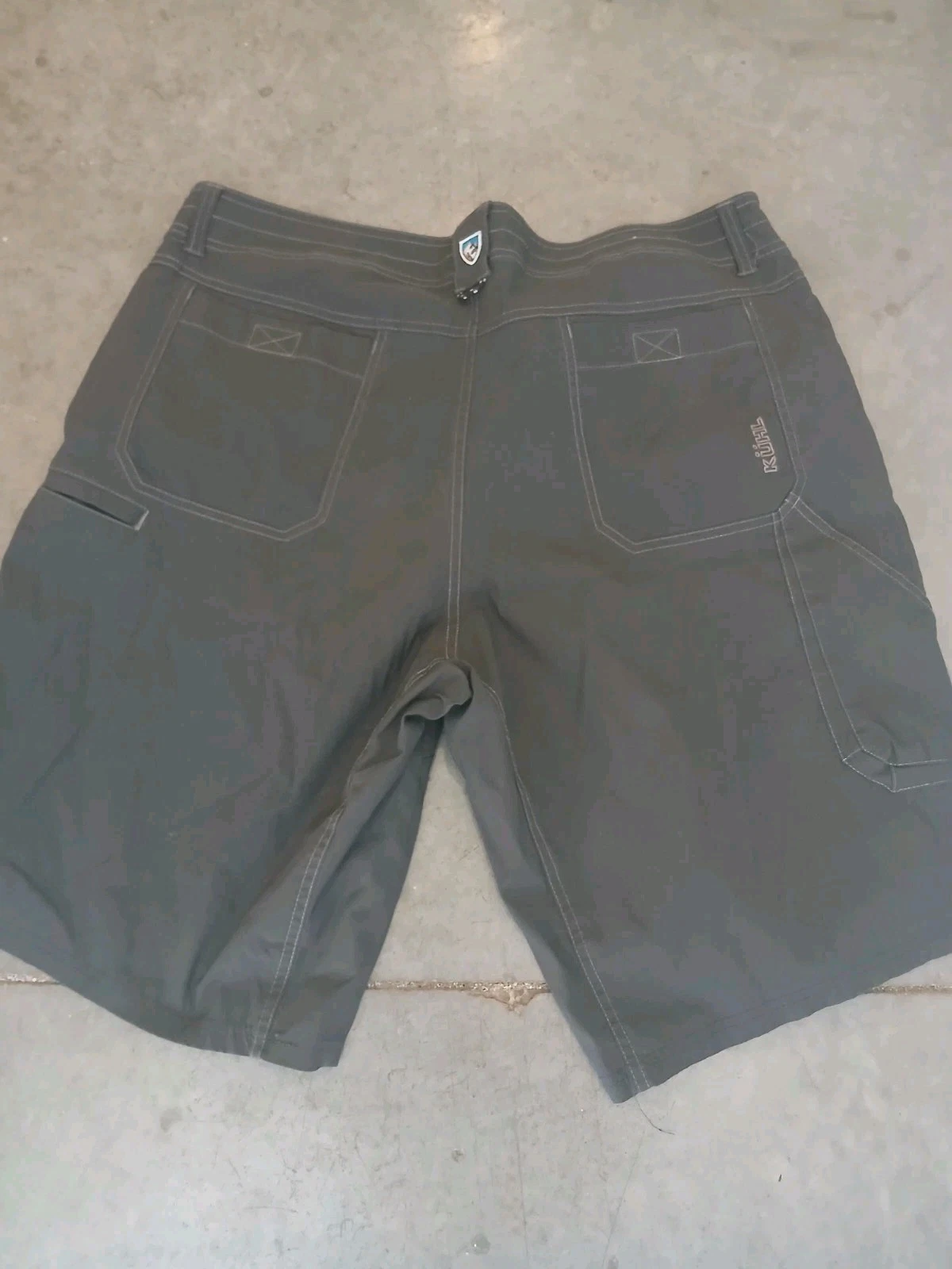 Kuhl Renegade Cargo Shorts Men's dark gray 40 X 10 Utility Hiking Outdoors