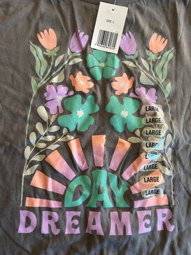Large Girls Daydreamer Graphic T-Shirt Large With Floral Design Fashion - Picture 3 of 6
