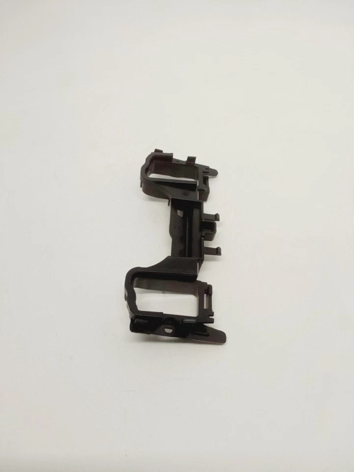 2007 MERCEDES-BENZ E350 DASH CENTER GLOVE BOX BRACKET OEM A2116800472 - Image 2 of 4