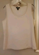 ST. JOHN Top Medium  Ivory Knitted Sleeveless 