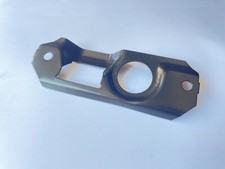 LR DISCOVERY II / FREELANDER I Top Bonnet Latch Bracket FPT10005L