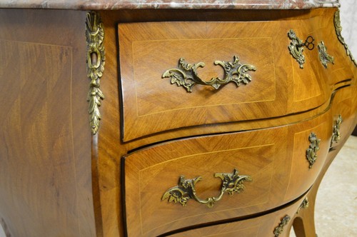 Swedish French Style Bombe Bombay Inlaid Chest Commode w/ Marble Top ca 1920 - Picture 6 of 12