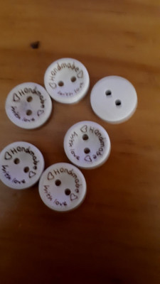 10X//12mm APROX 2 HOLE BEIGE SWIRL BUTTONS FOR ALL CRAFTS