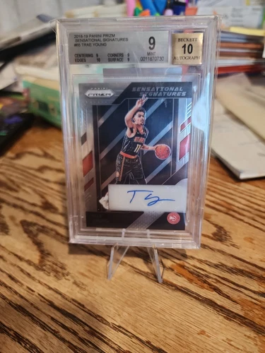 Trae Young #65 Auto bgs grade 10/9 2018 Panini Prizm - Sensational Signatures  