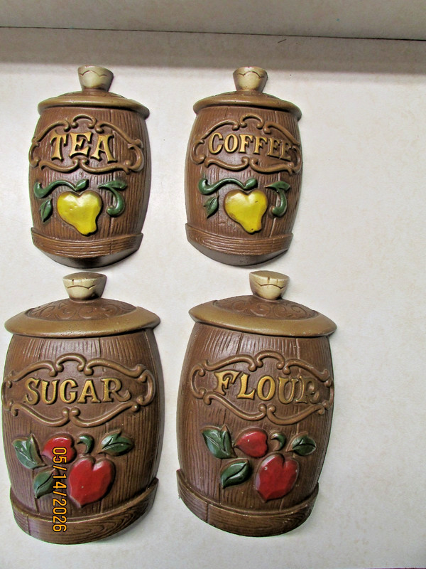 4x Vintage 1967 Sexton Retro Cast Metal Wall Art Barrels Sugar Flour Tea Coffee