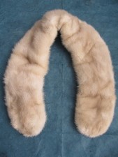Vintage 1940's Fur collar/small Stoll with white velvet back