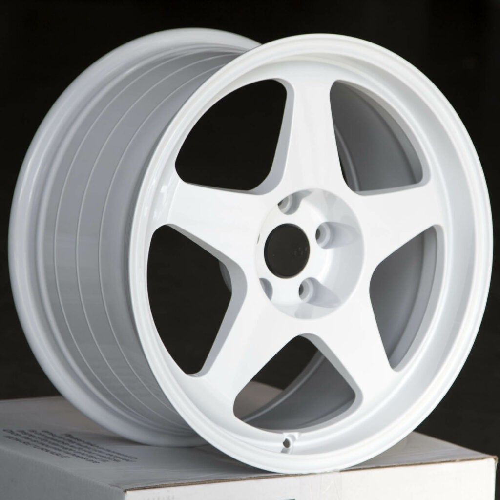 CIRCUIT CSF22 18x9.5 5x120 +38 GLOSS WHITE SPUN FORGED WHEEL SPOON