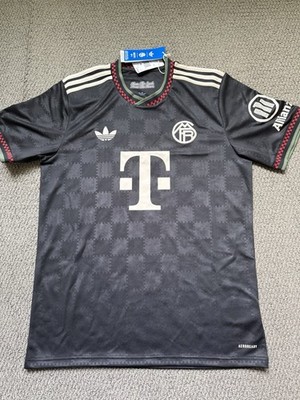 New ADIDAS Bayern Munich 3rd Jersey 2025/26 Black KE6802 Men's Size M (MSRP$100)