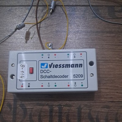 (9740) Viessmann 5209 - DCC-Schaltdecoder aus Rückbau
