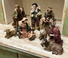 Pre-Owned Demdaco 9-Piece Resin Nativity Scene