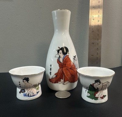 Vintage Japanese Shunga Erotic Sake Set Naughty Geisha Tokkuri Bottle 2 Ochoko