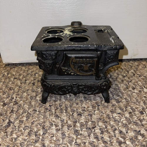 Vintage Cresent Cast Iron Stove Miniature Salesman Sample