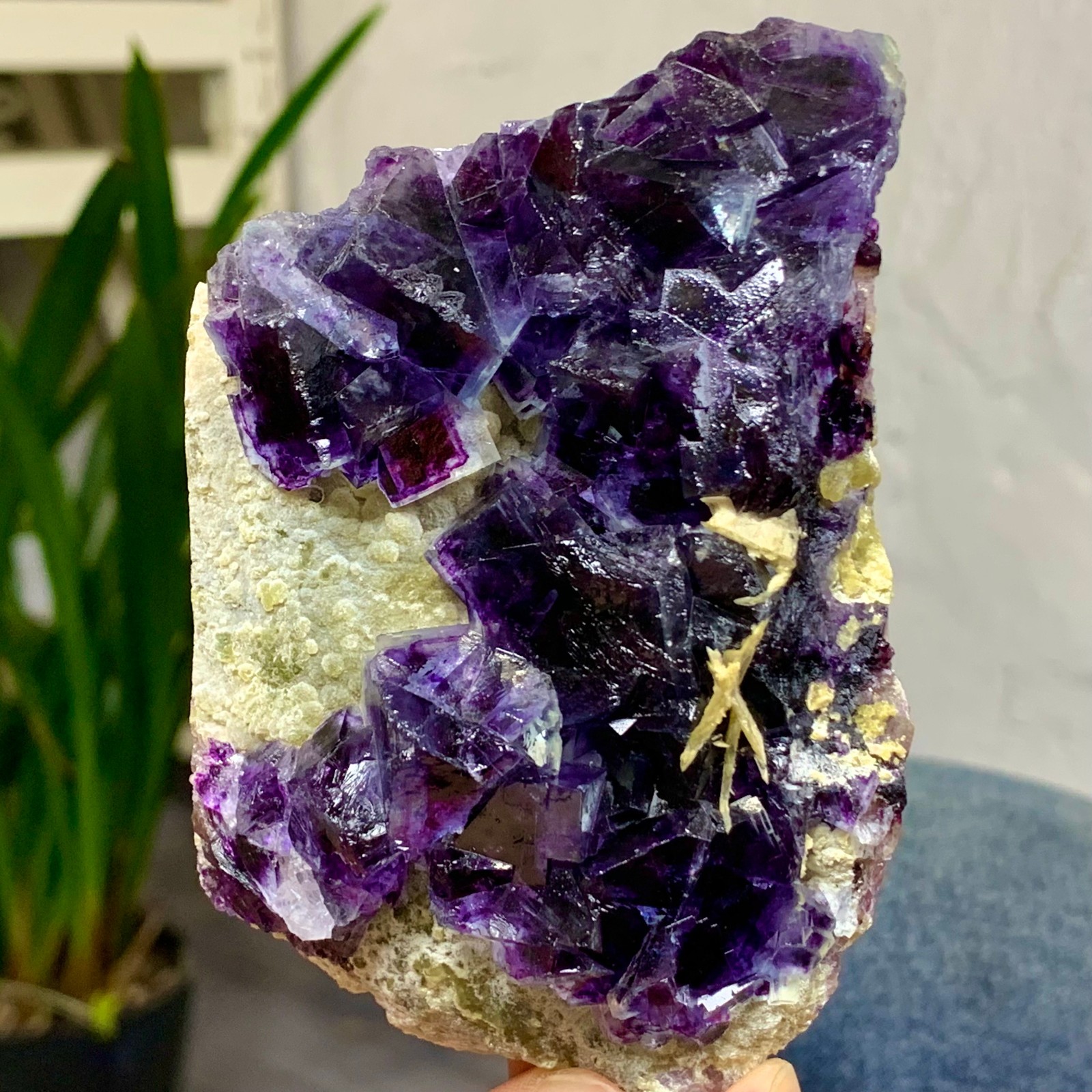 Natural Purple Phantom Cube Fluorite Crystal Specimen from Yaogangxian Mine