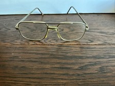 Vintage Eyeglasses; Metal Frame; ES1212