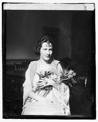 Photo:Bertha May Graf,1921