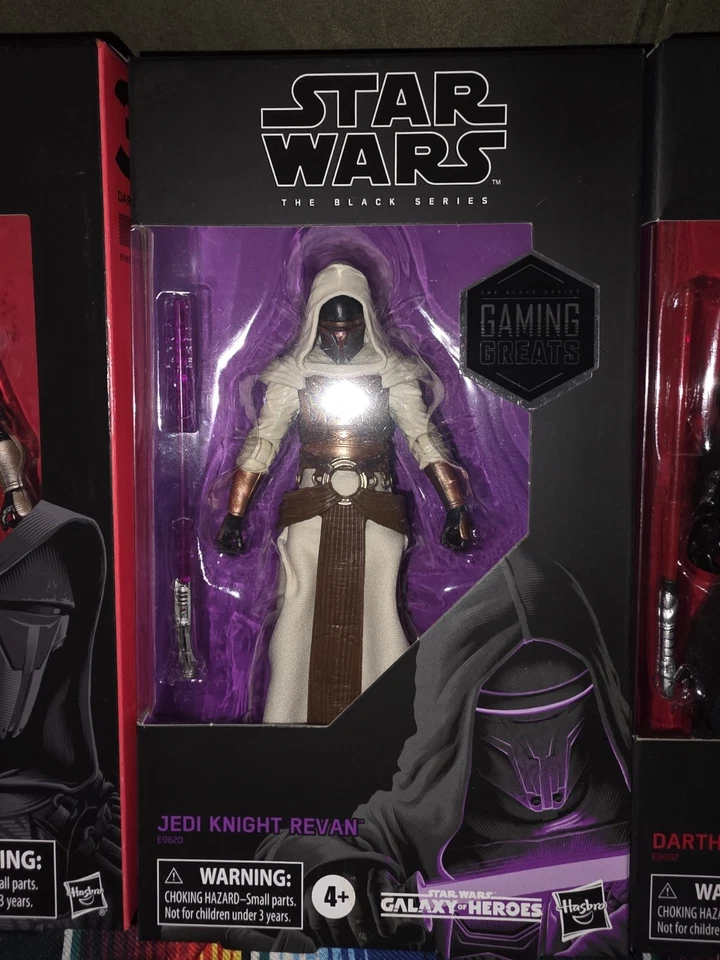 Lote de 3 figuras Star Wars The Black Series Revan, Jedi Knight Revan, Darth Nihilus  Foto 3 de 4