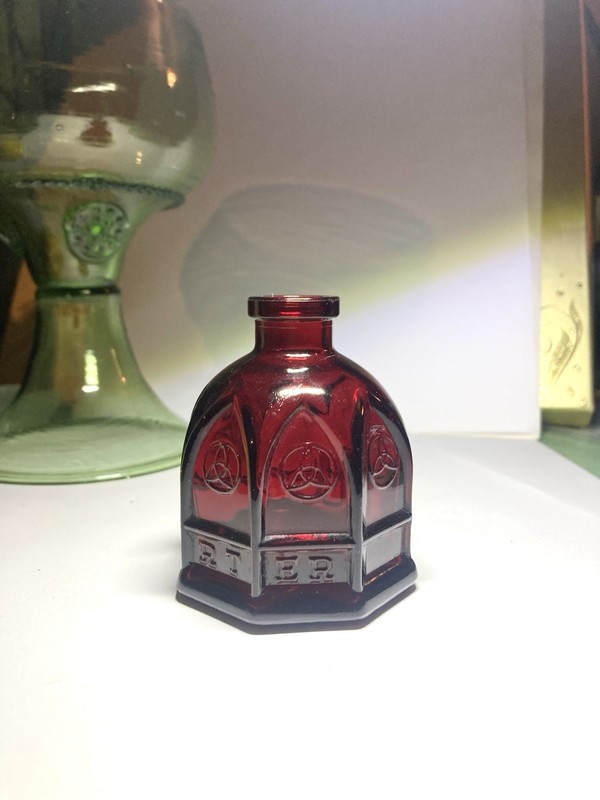 Vintage Wheaton NJ Glass Bottle Ruby Red Carter Cathedral Ink Well 2.5”D