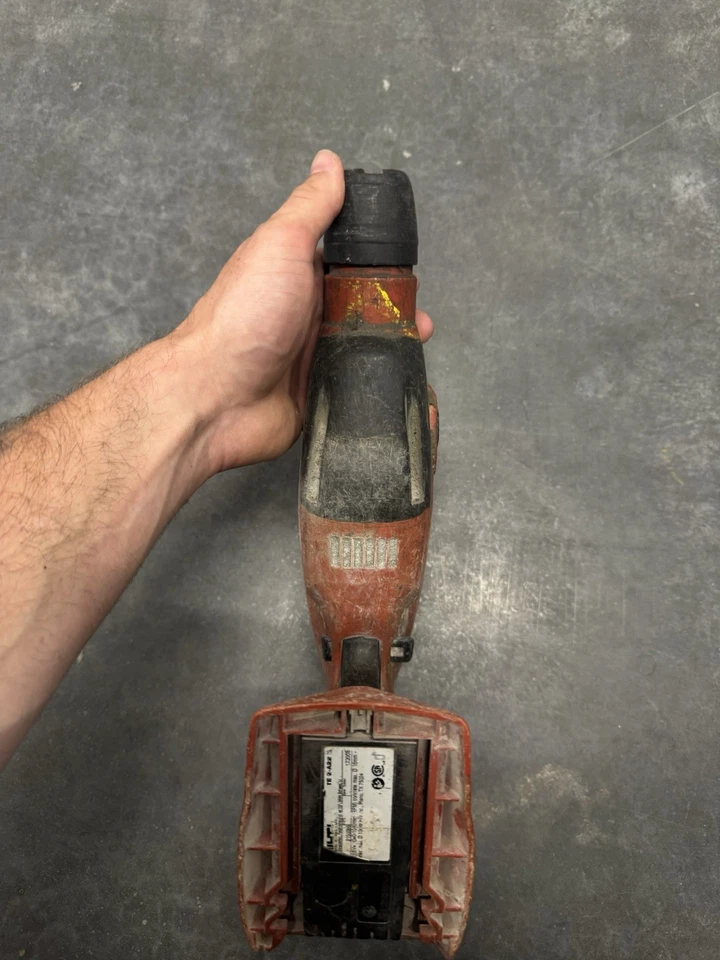 Taladro percutor rotativo Hilti TE 2-A22 inalámbrico 22V SDS (solo herramienta) funcionando Foto 4 de 4