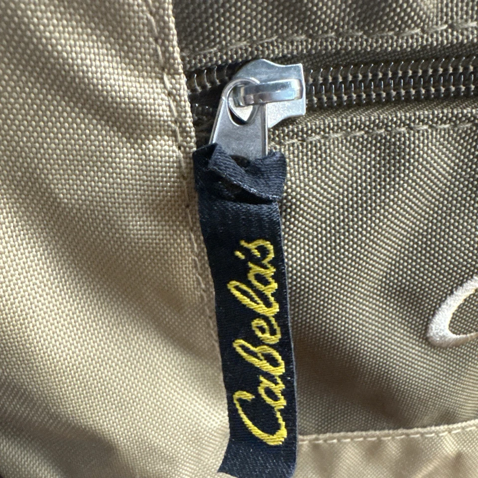 Bolsa de Lona Cabela's Bronceada Pequeña Utilidad o Equipo para Deportes Gimnasio o Viaje Usada en Excelente Condición Foto 4 de 4