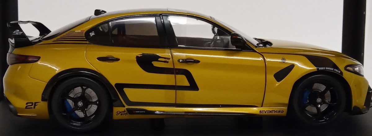Modellino Auto Alfa Romeo Giulia GTA 1:18 - Colore Giallo Nagemarkt 2022, Da Collezione - Foto 6