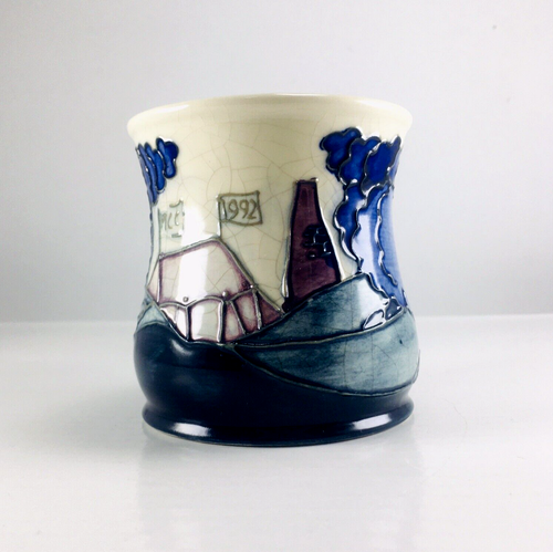 VINTAGE MOORCROFT POTTERY MUG/CUP LANDSCAPE ENAMEL CRACKLE GLAZE ENGLAND RARE 92 - Picture 3 of 20