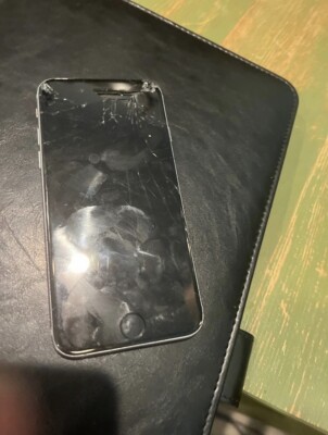 Apple iPhone 6s - 16GB - Silver (Unlocked) FOR PARTS ONLY