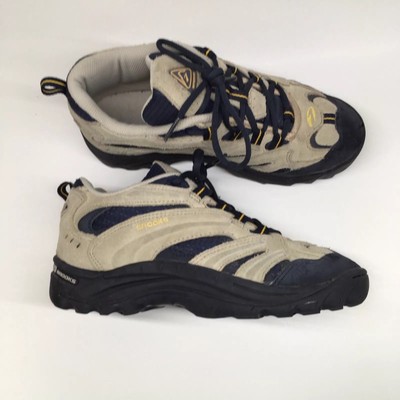 brooks hiking boots